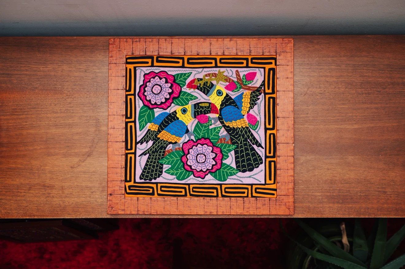 Vintage Panama Textile Art Collection, framed - photo 3