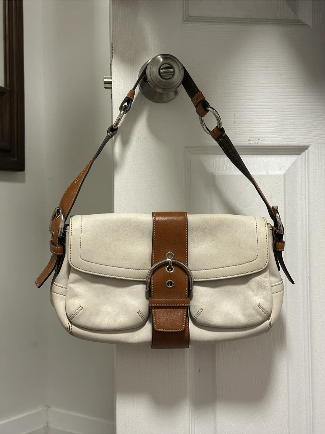 Vintage Coach Soho Bag In White/Brown 🤍🤎