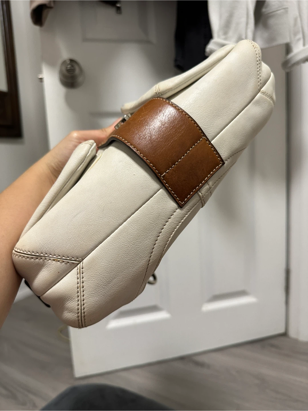 Vintage Coach Soho Bag In White/Brown 🤍🤎 - photo 4