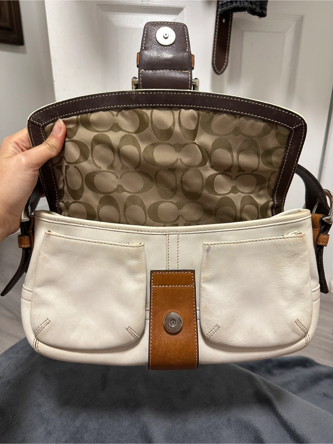 Vintage Coach Soho Bag In White/Brown 🤍🤎 - photo 5
