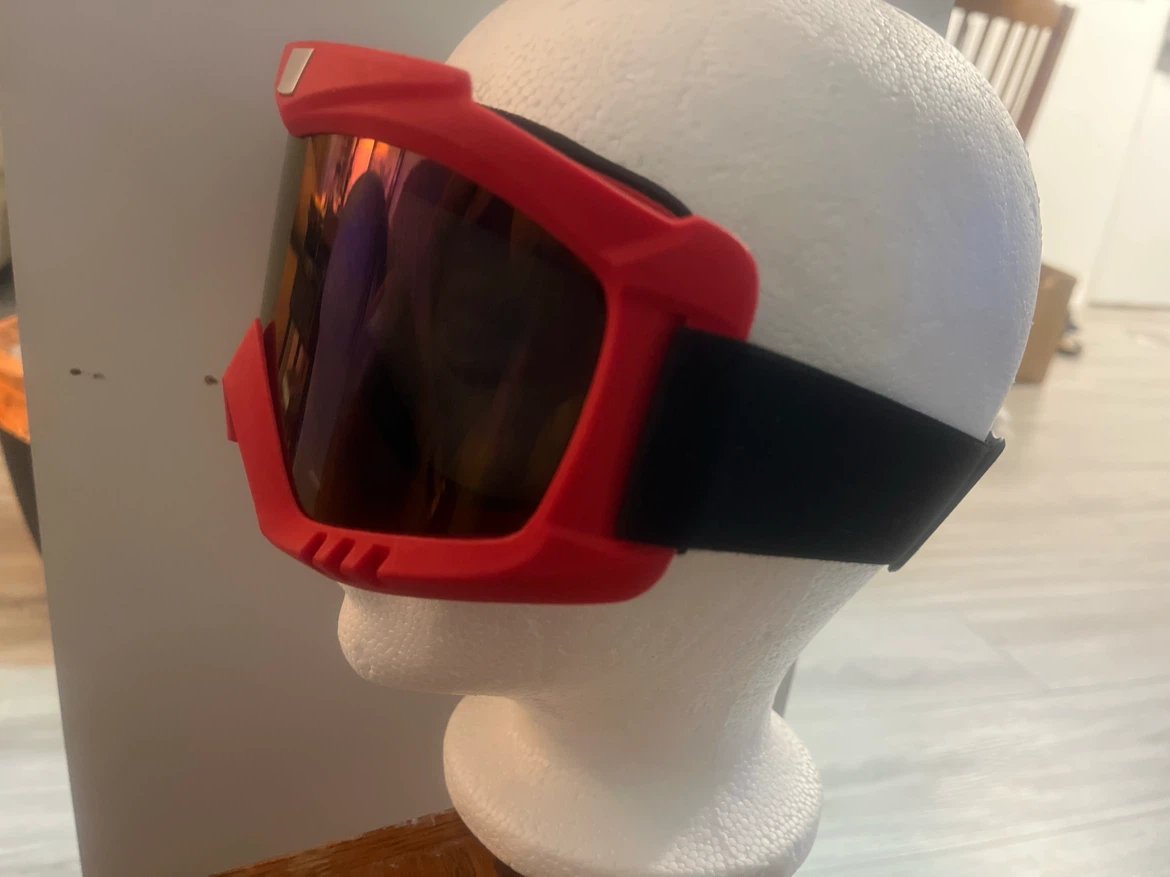 Red Ski Goggles - photo 3