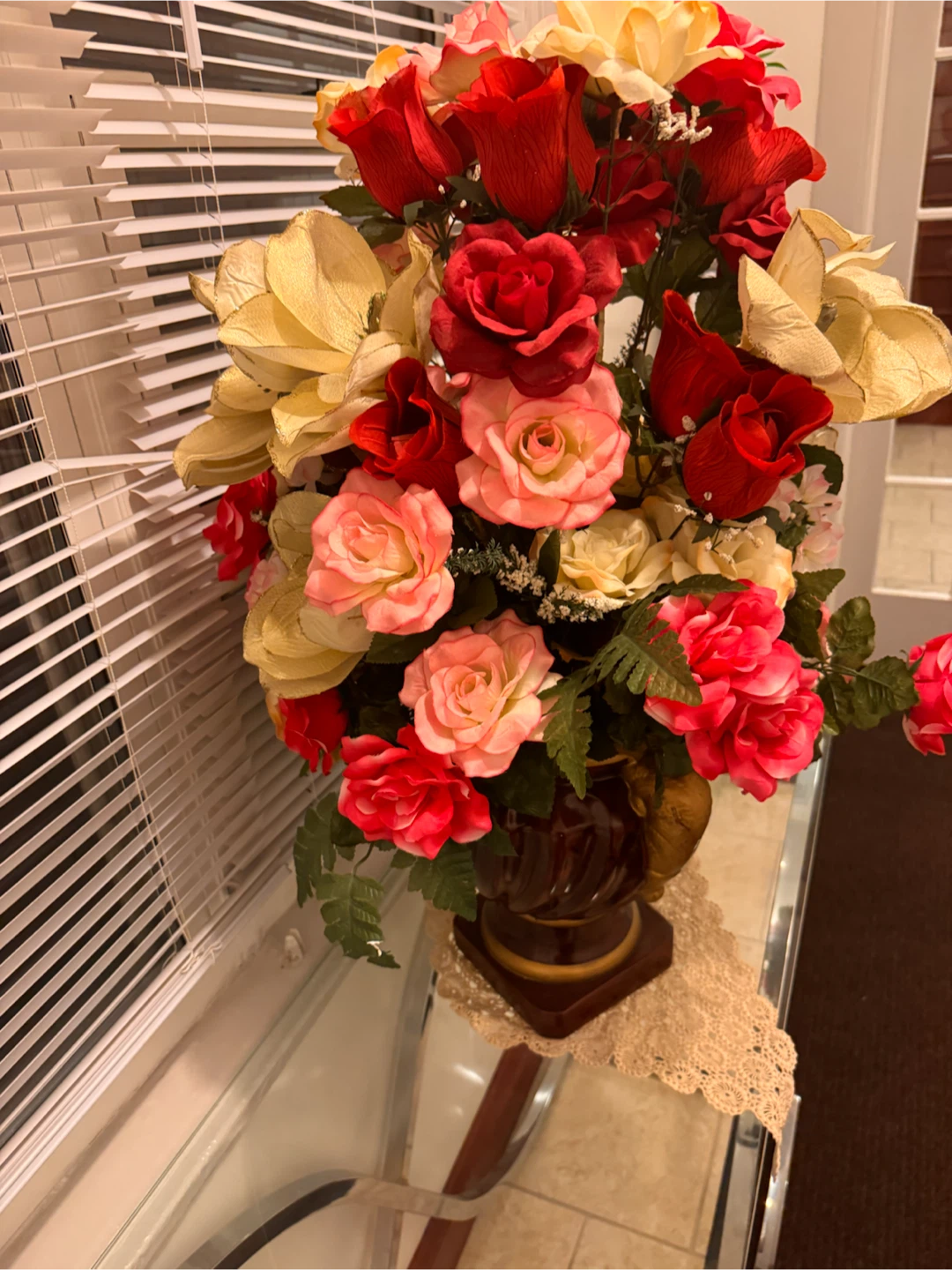 Artificial Floral Rose Arrangement