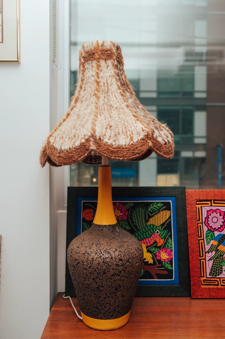 Vintage 1970s Textured Ceramic Table Lamp + Handwoven Shade - photo 4