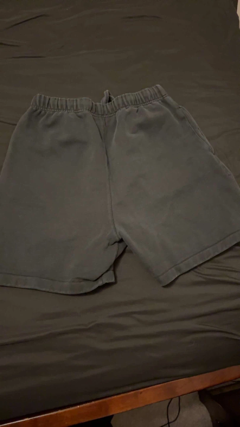 Fear of God Essentials Sweatshorts - photo 2