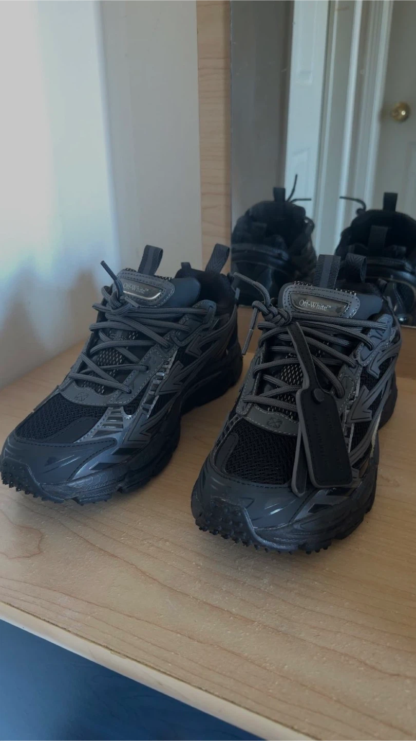 Off-White Out of Office Sneakers - Black