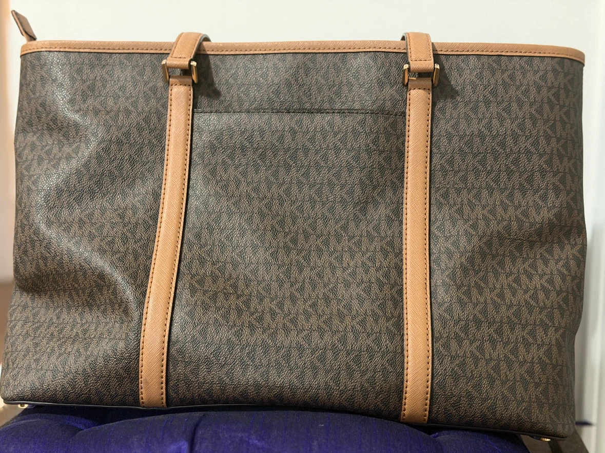 Michael Kors Jet Set Tote Bag (LARGE) - photo 2