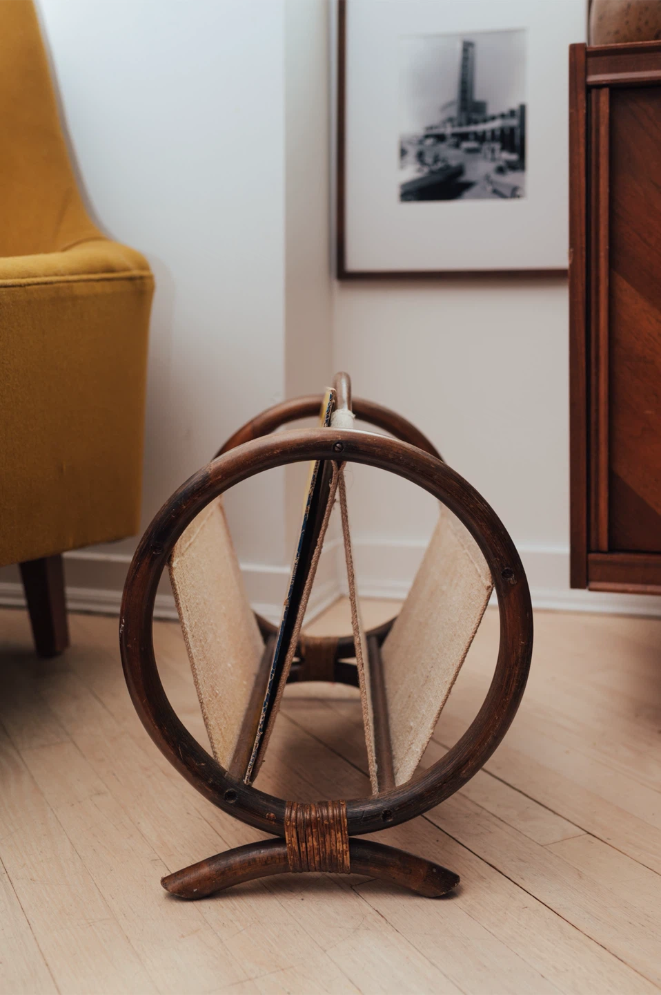 Vintage Rattan + Canvas Magazine / Record Rack - photo 3