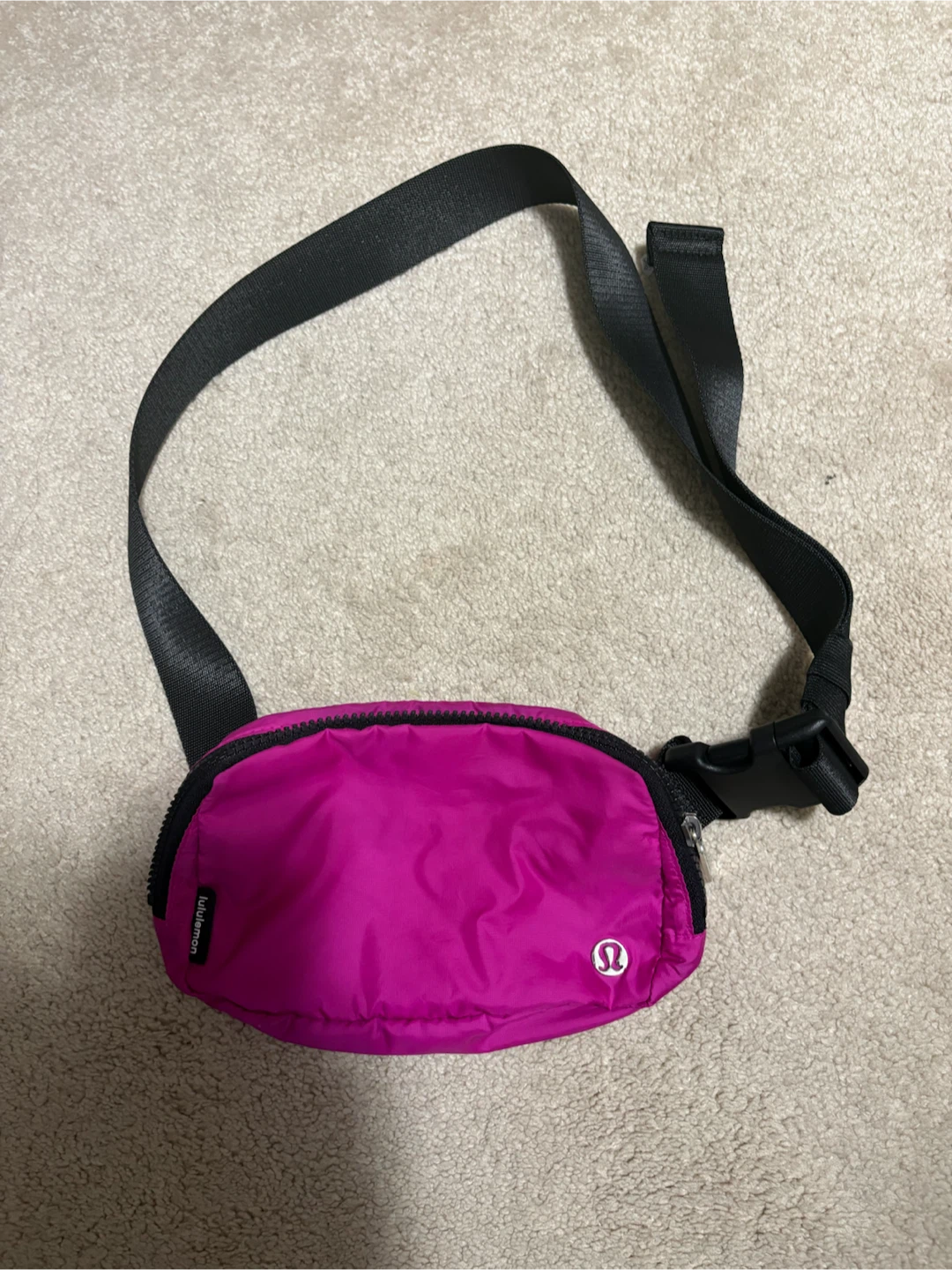 Lululemon Everywhere Belt Bag