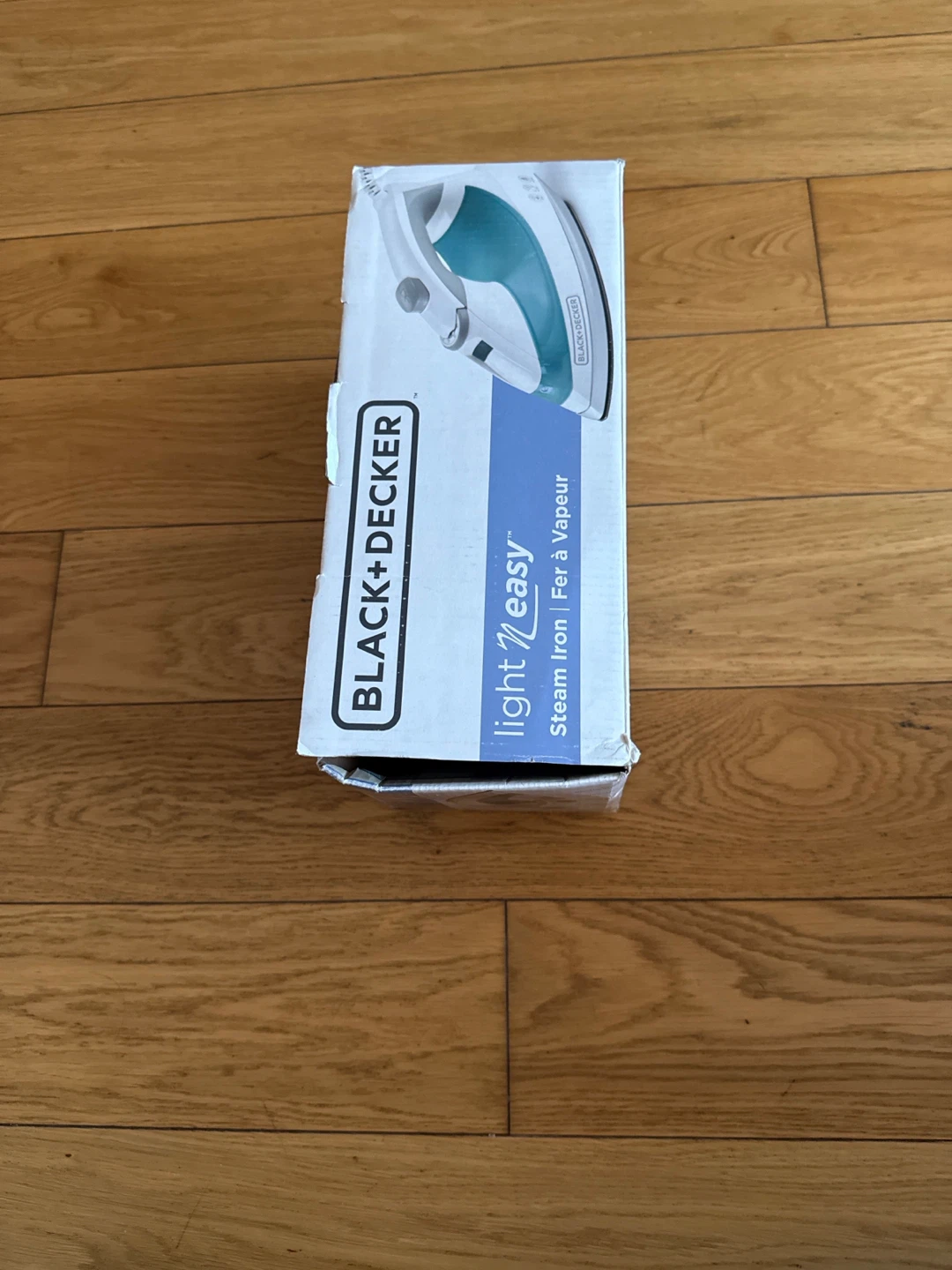 Black+Decker Light 'n Easy Steam Iron - photo 2