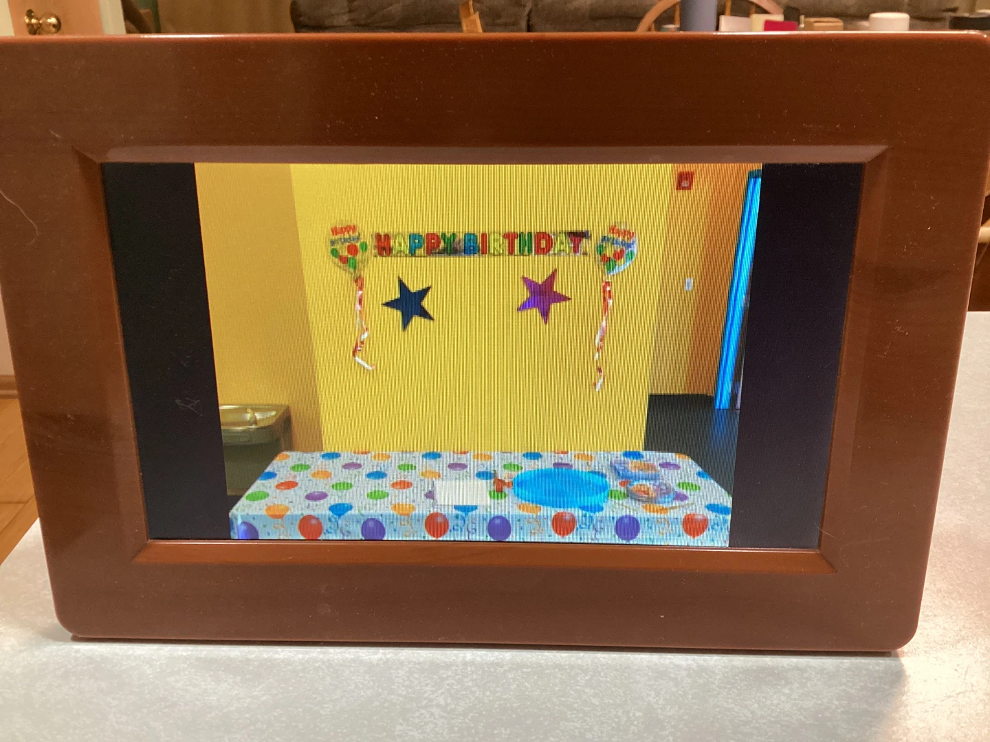 Synaps 7 inch Desktop Digital Photo Frame - photo 4
