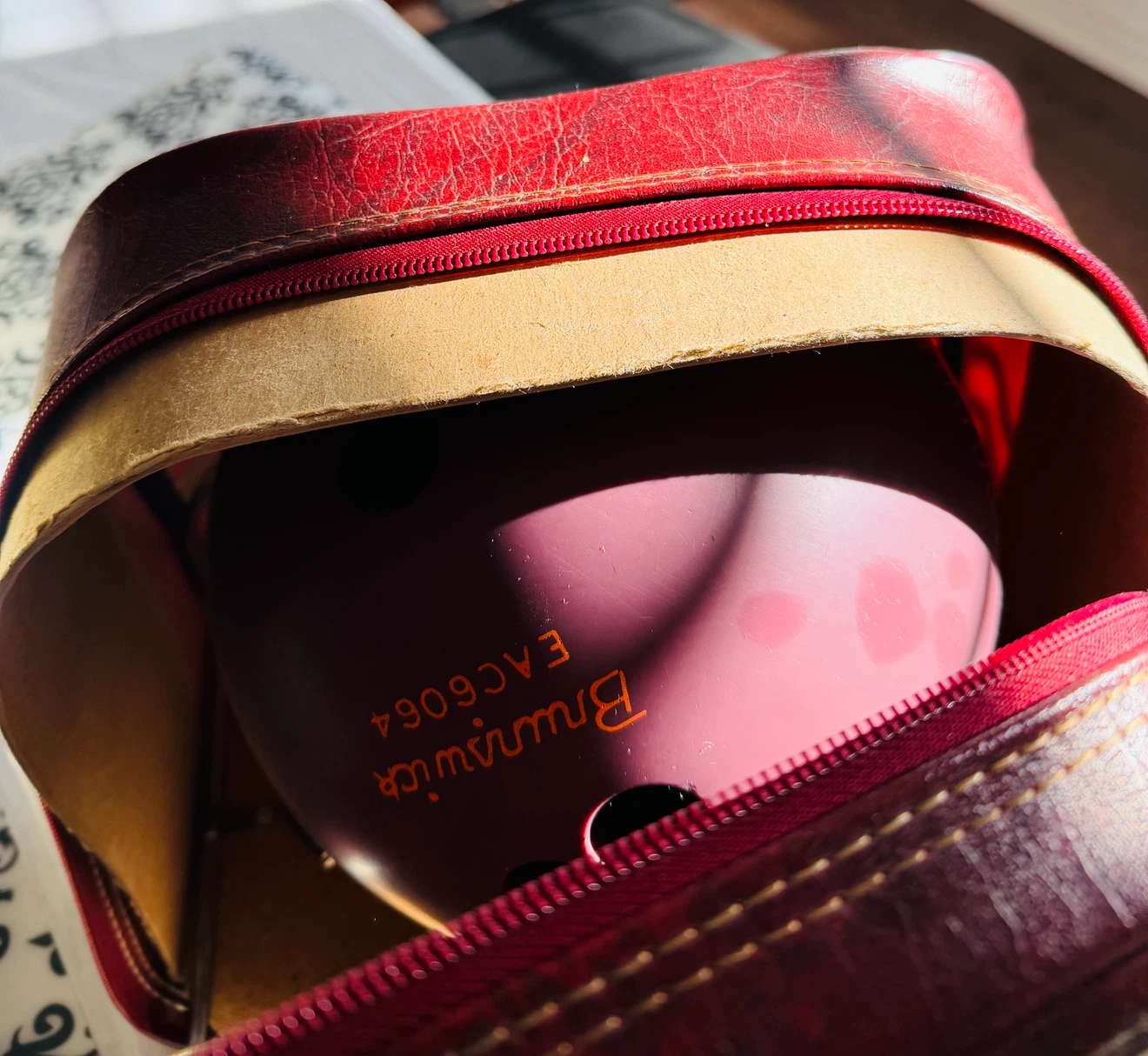 Brunswick Rhino Bowling BALL with BAG (15 lb) - photo 3