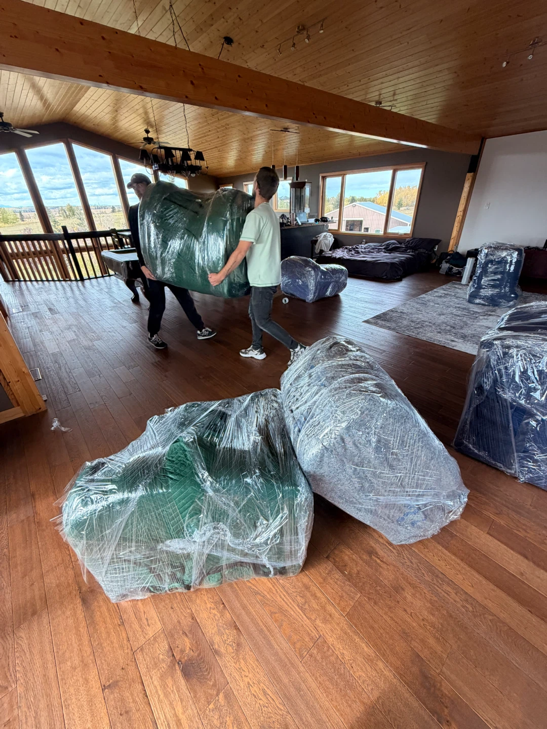 Supreme Moving – Professional Calgary Movers - photo 3