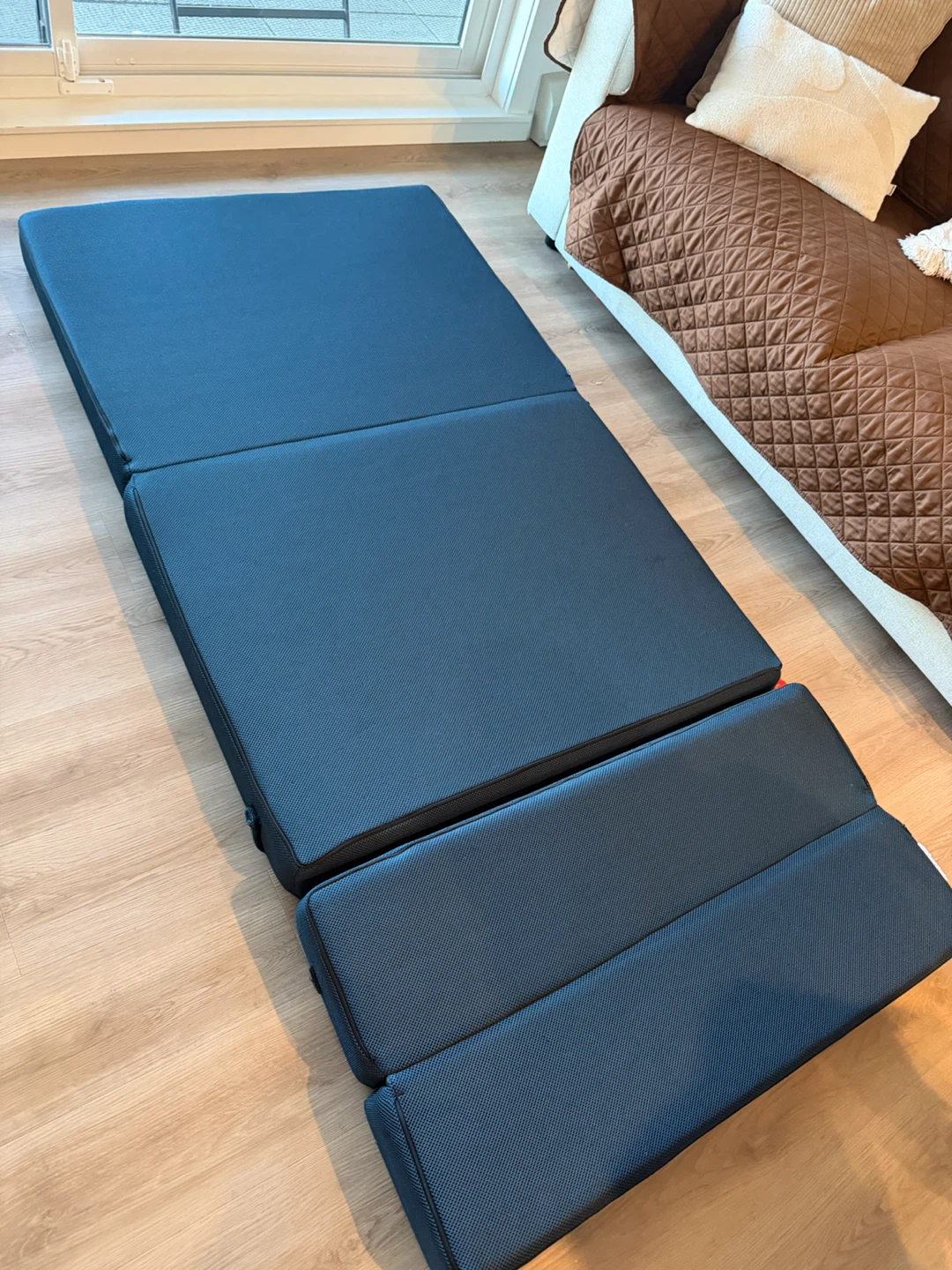 Black Tri-Fold Foam Mattress - photo 2
