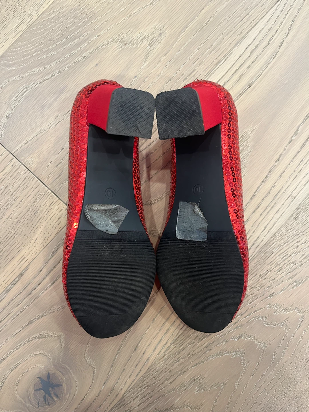 Size 10 - Ruby Slippers (Wizard of Oz) - photo 2