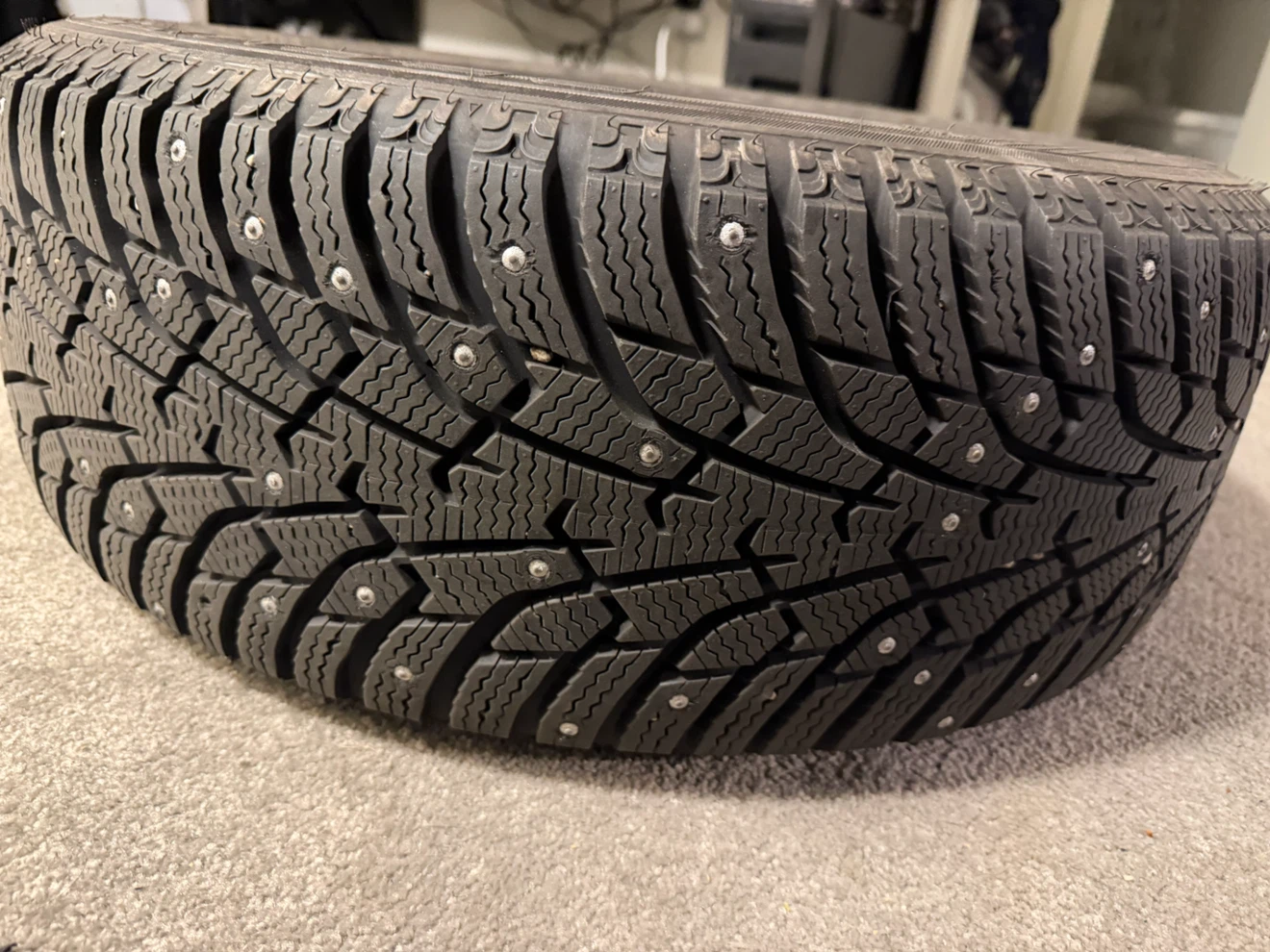 225/55R17 Studded Winter Tire & Wheel Set – Ford – 5x114.3 - photo 3