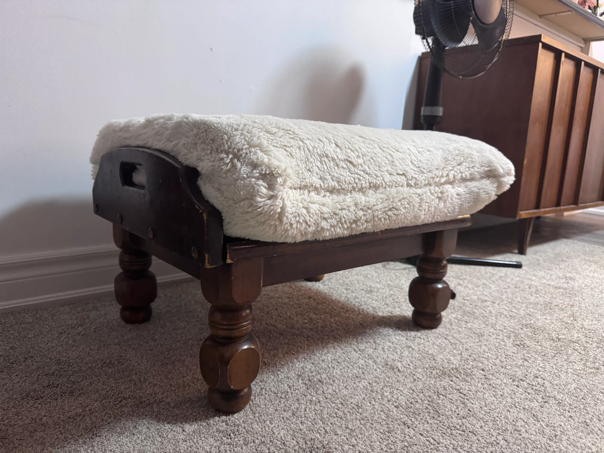 Vintage Wooden Footstool with Faux Fur Cushion - photo 4