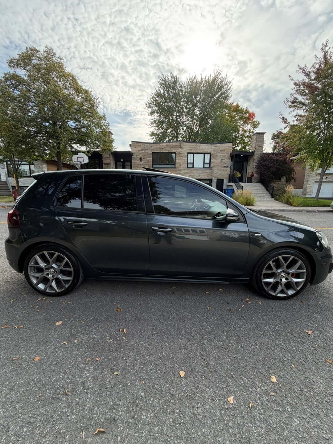 2013 Volkswagen Golf Wolfsburg Edition - photo 4