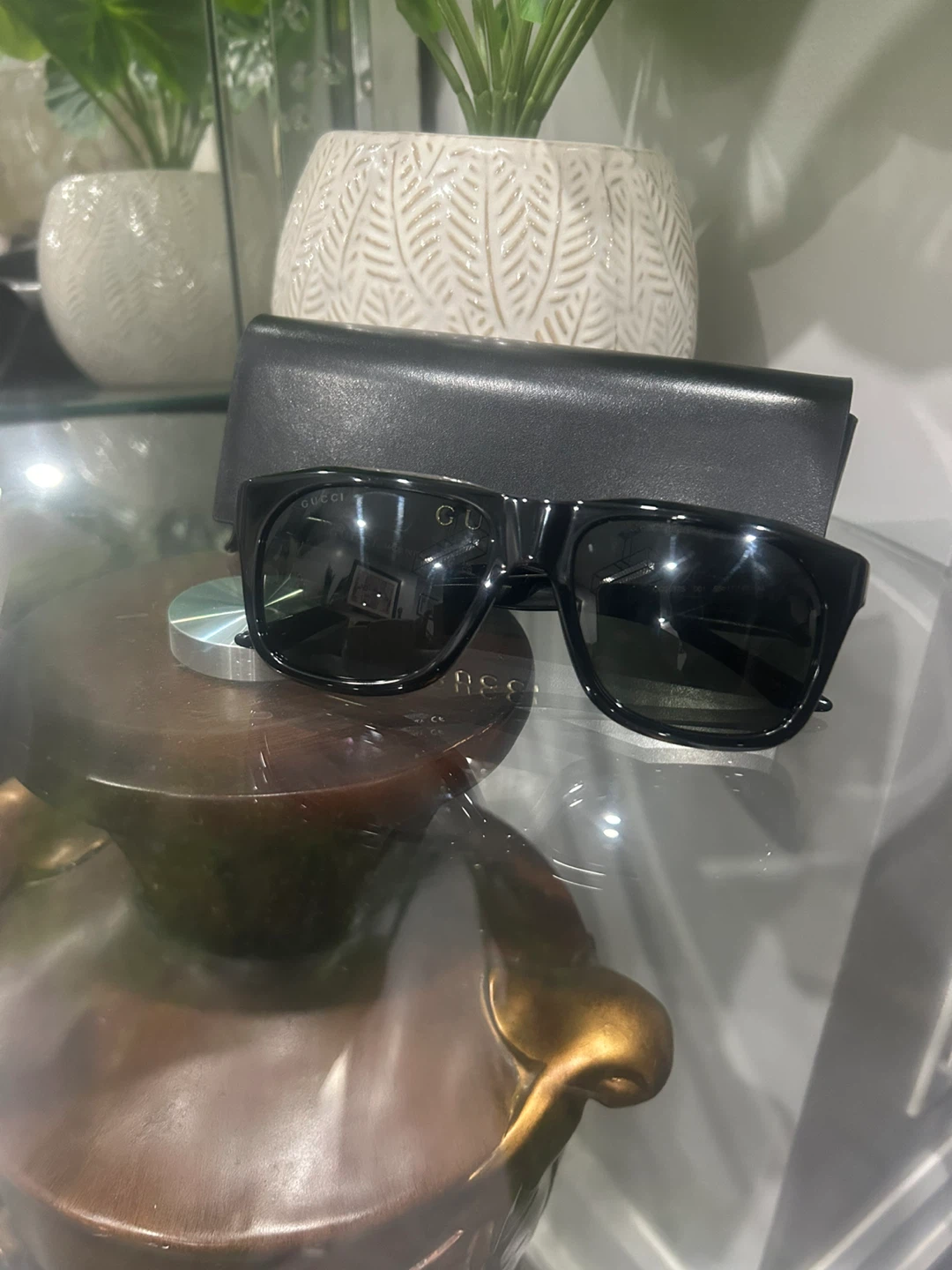 New Authentic Gucci GG2077S Sunglasses Black/Grey