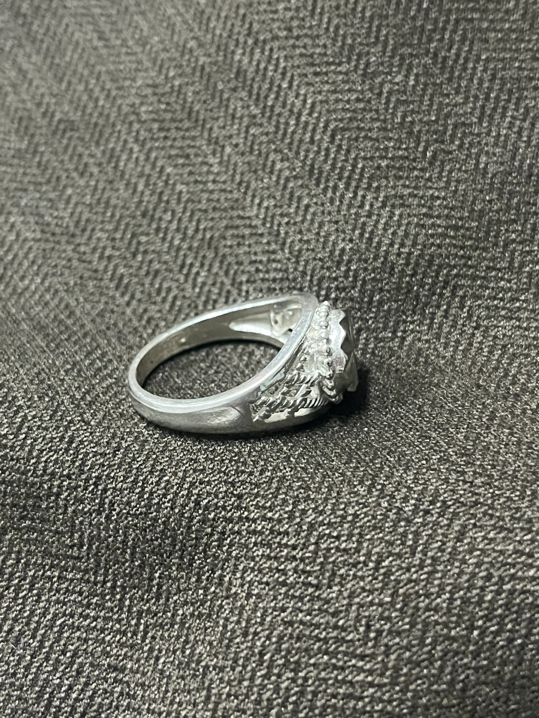 Silver-toned patterned ring - photo 5