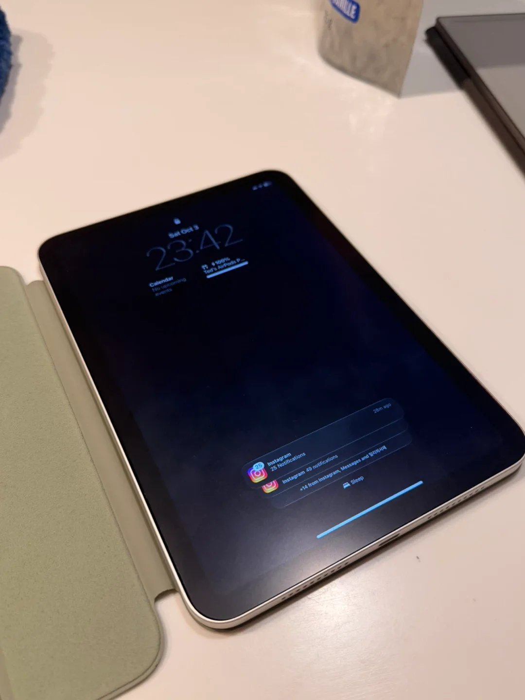 iPad mini A17 pro 128gb starlight