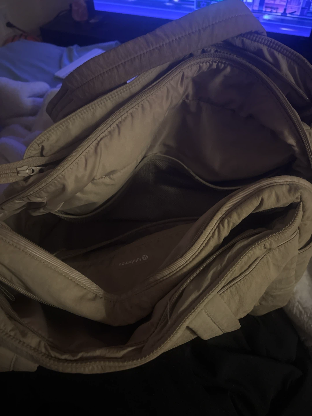 Lululemon medium duffel - photo 3