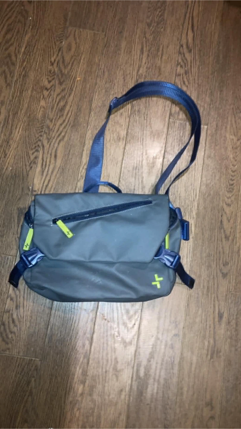 Karrot Market messenger bag