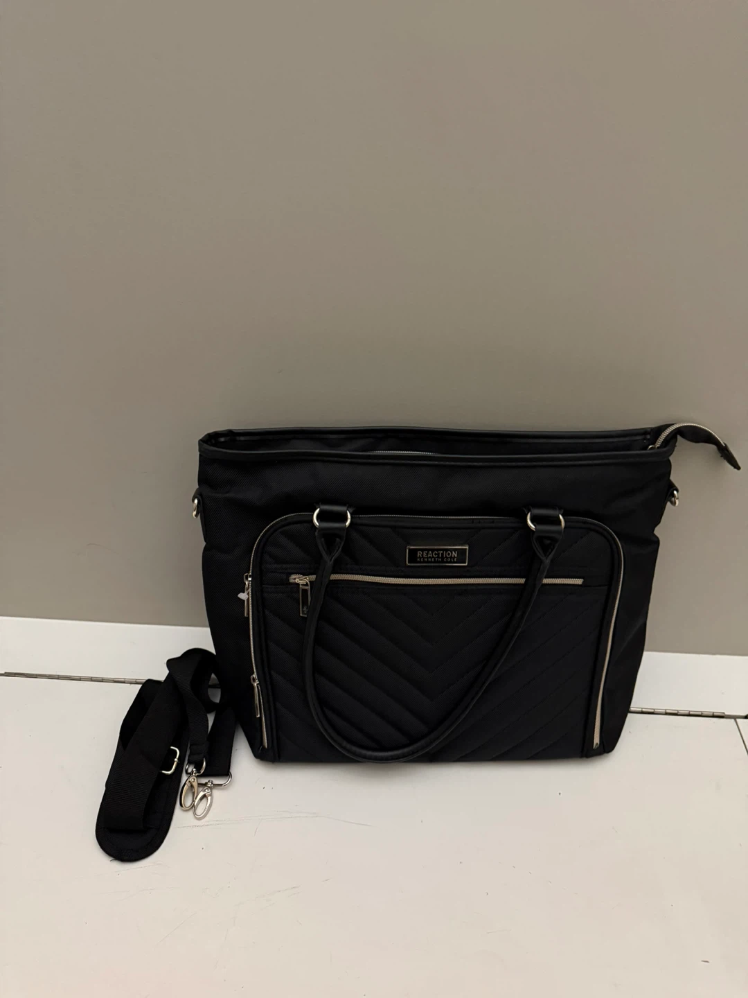 Brand new Kenneth Cole tote