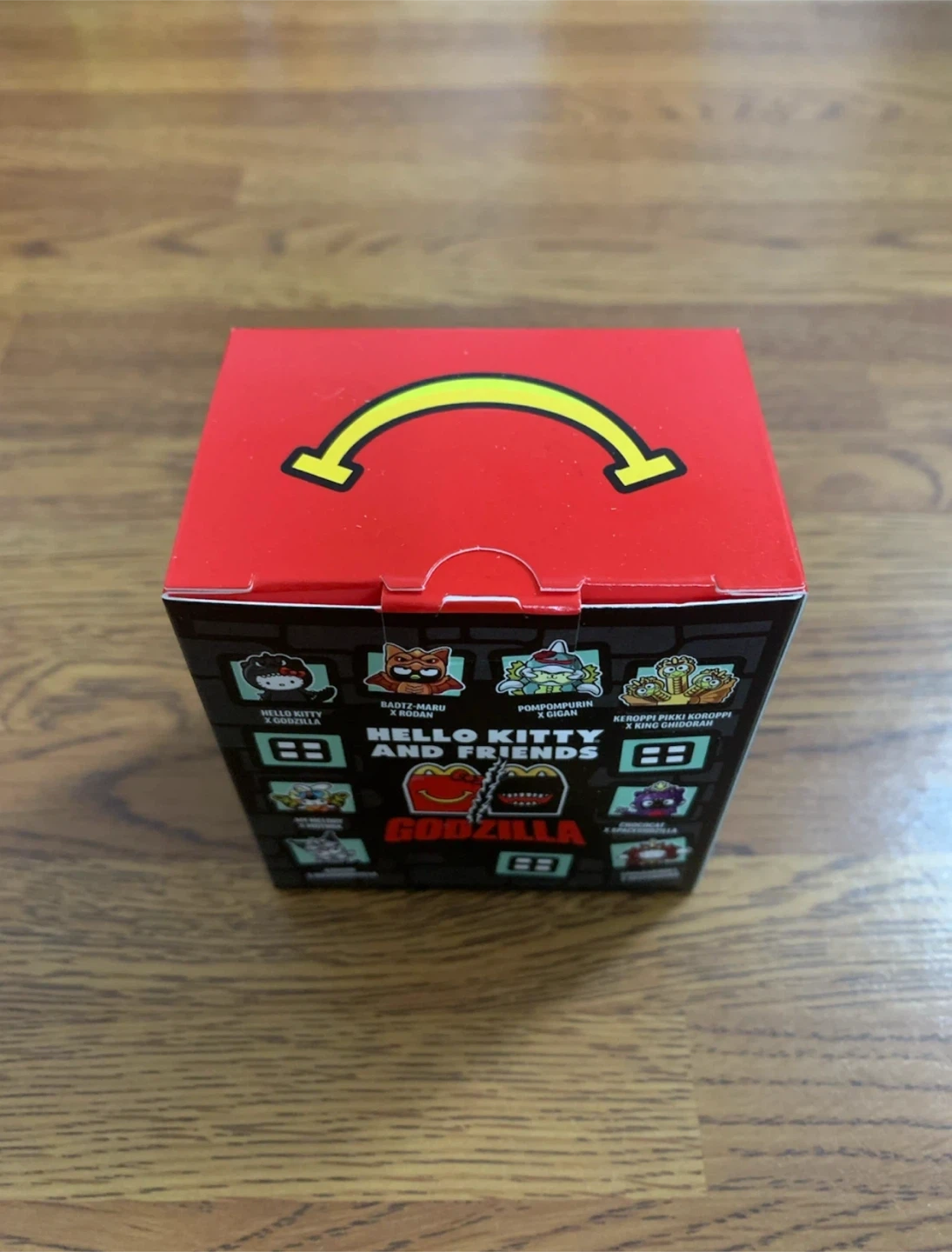 McDonald’s | Hello… Happy Meal Toy (Pompompurin x Gigan) - photo 3