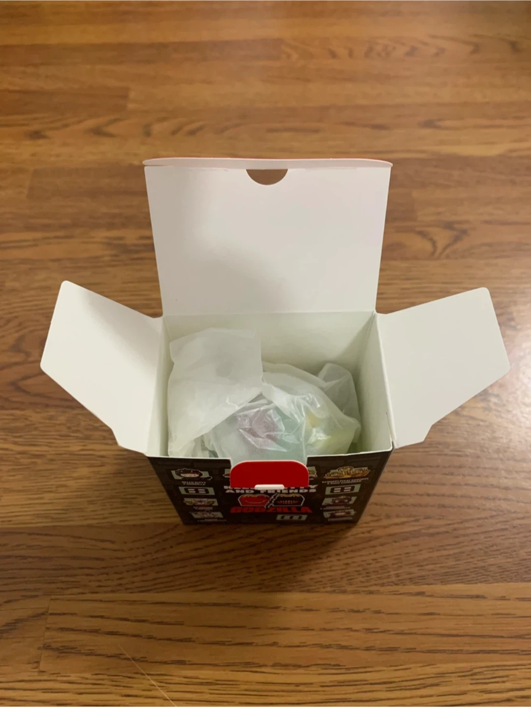 McDonald’s | Hello… Happy Meal Toy (Pompompurin x Gigan) - photo 4