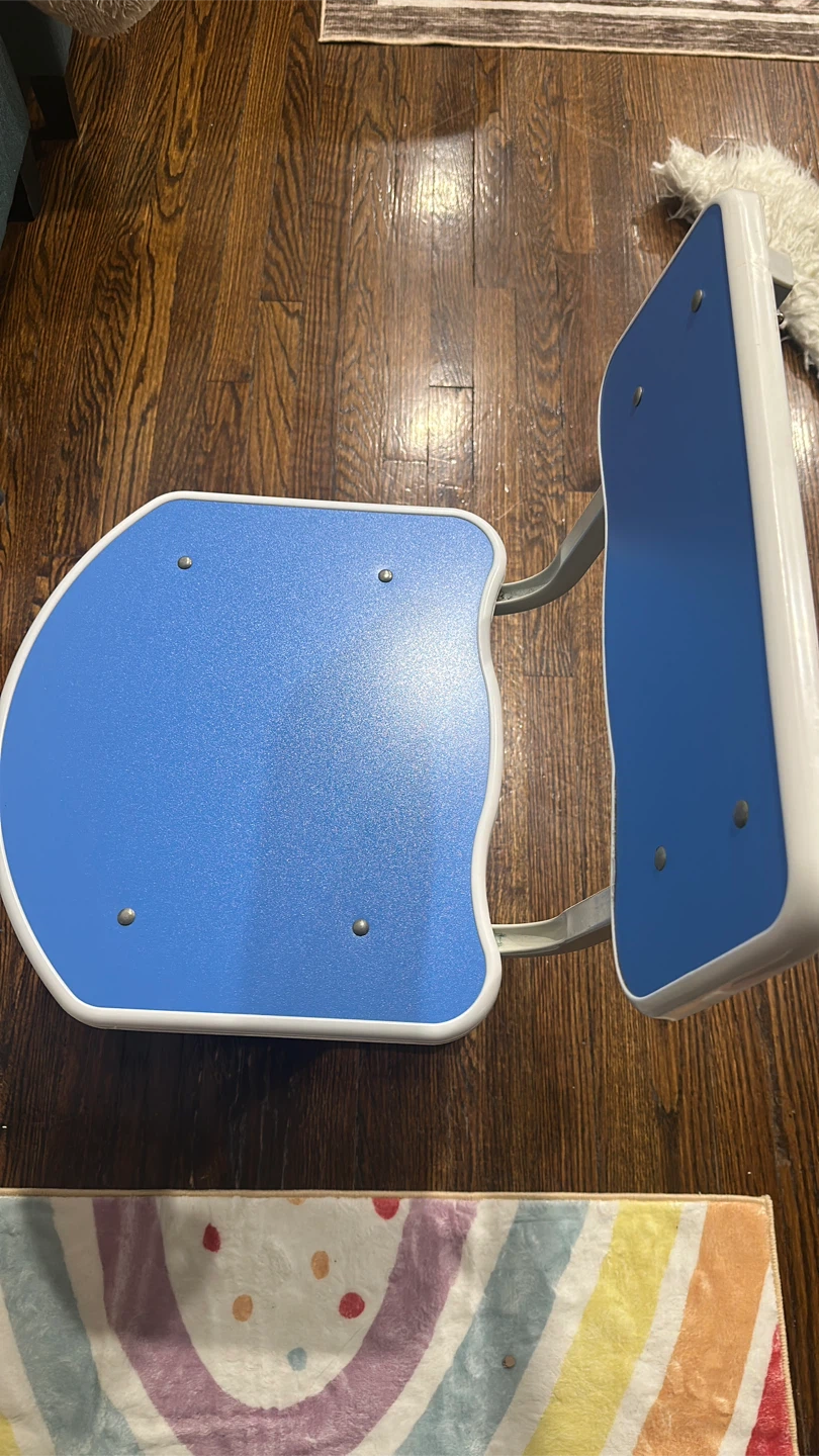 Kids Desk and Chair Set - photo 3