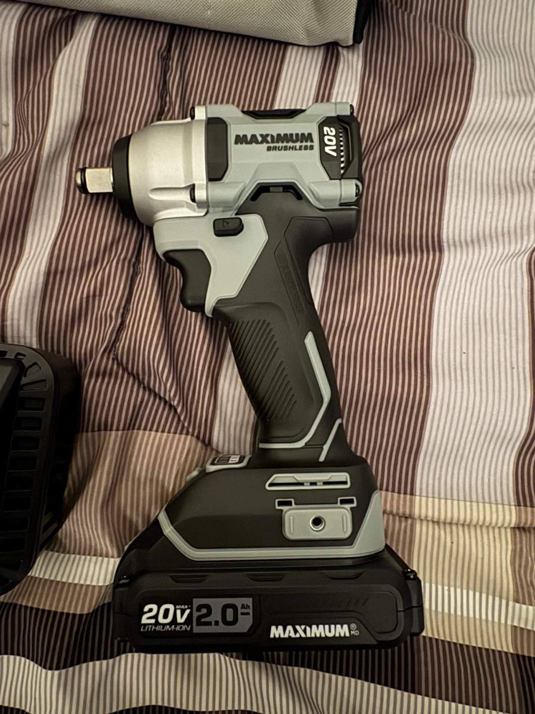 Maximum brandnew impact wrench - photo 3