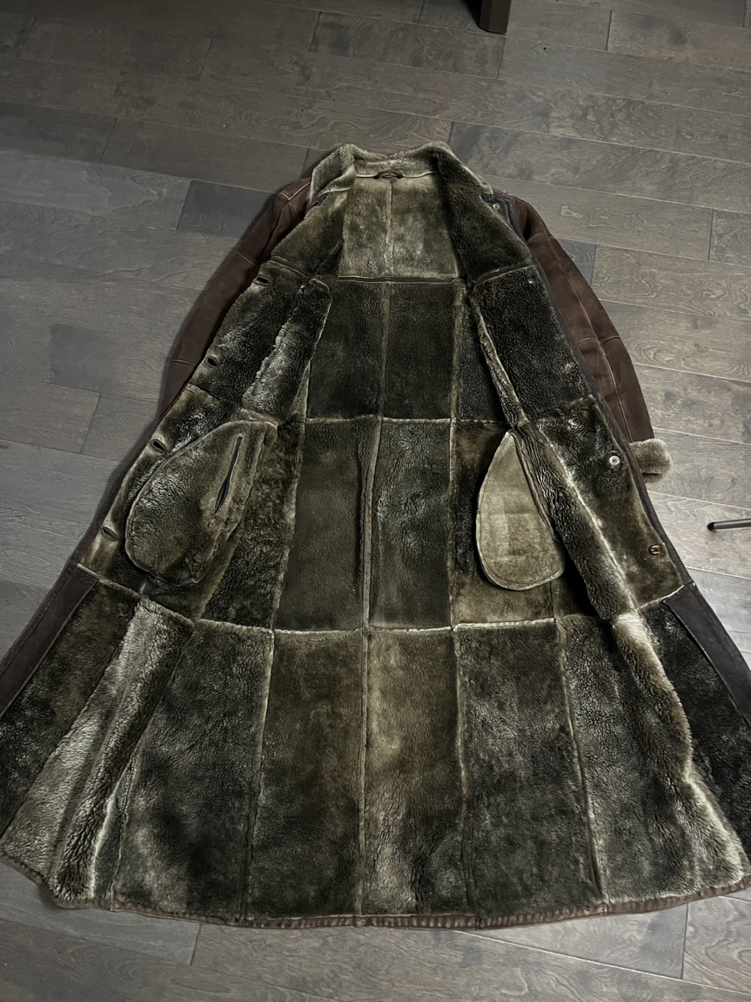 Vintage Shearling Coat - Genuine Leather and Sheepskin - photo 2