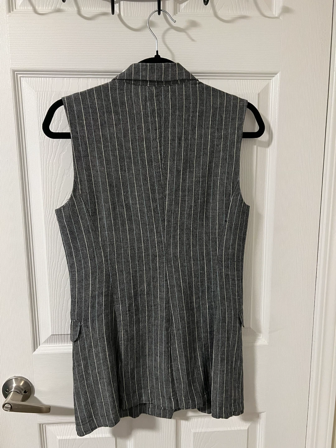 Bershka Pinstripe Sleeveless Blazer - photo 3