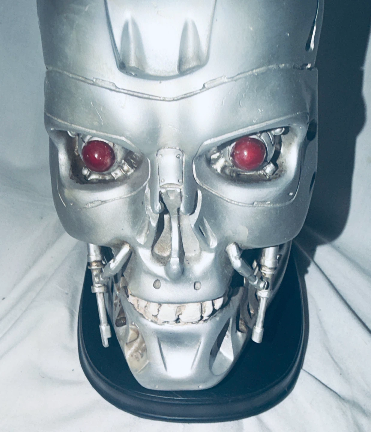 Terminator T-800 Endoskeleton Head Statue - photo 3
