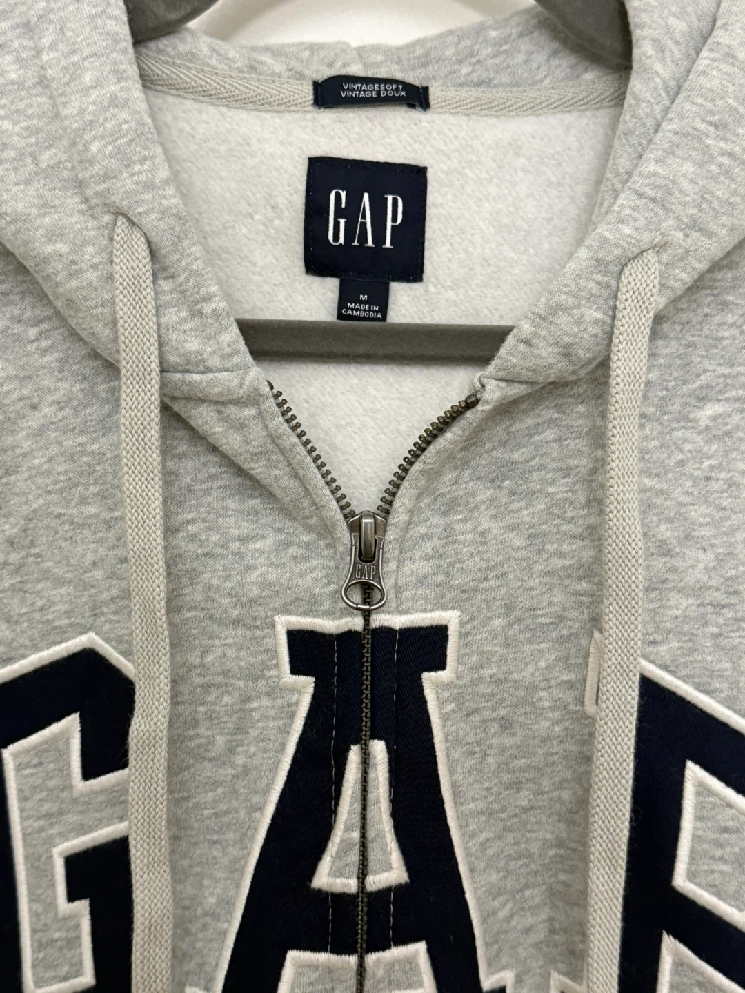 Gap Men's Grey Zip-Up Hoodie Blue Logo Size M - photo 3