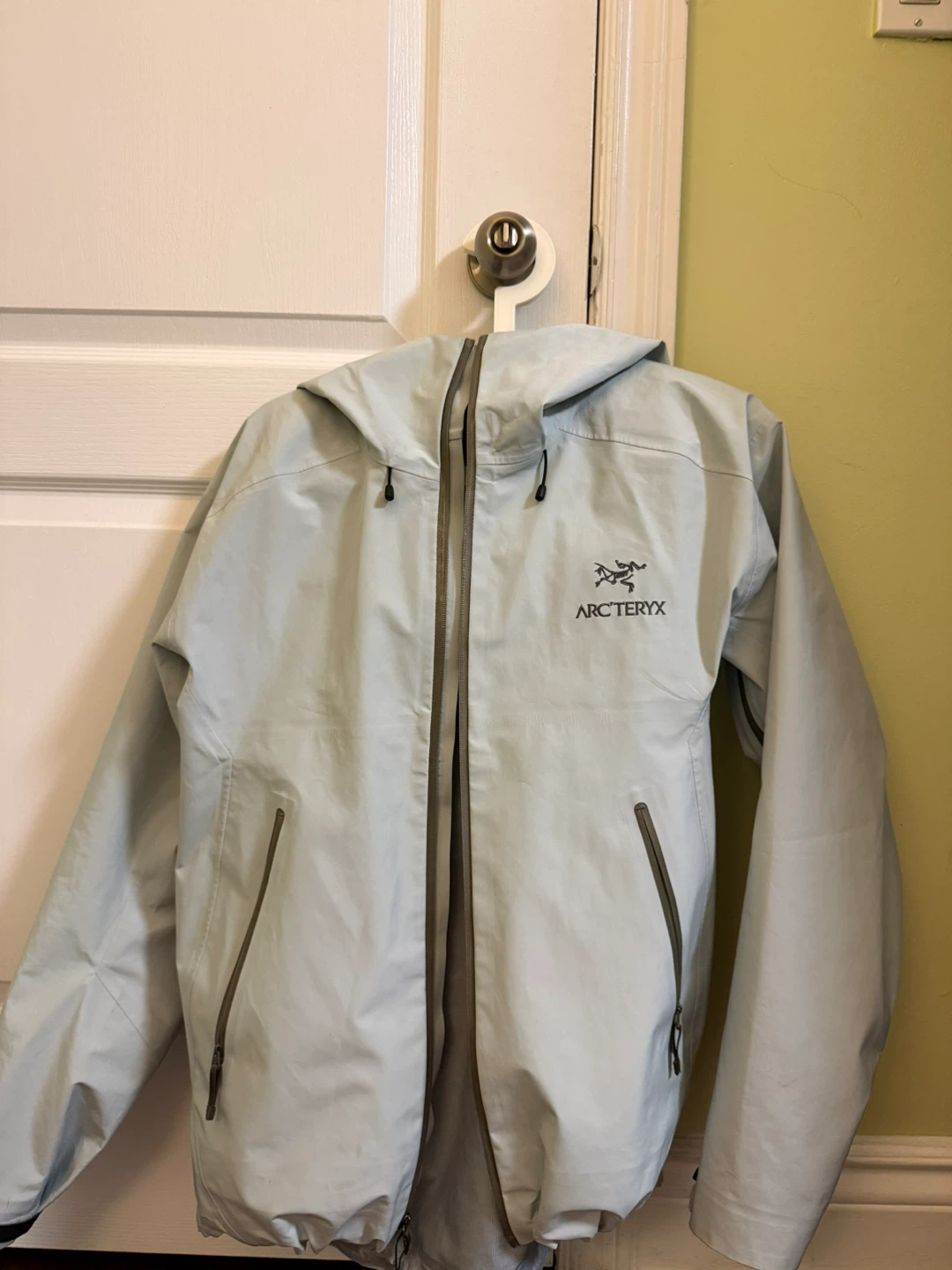 Arc'teryx Beta LT Jacket Ether / M