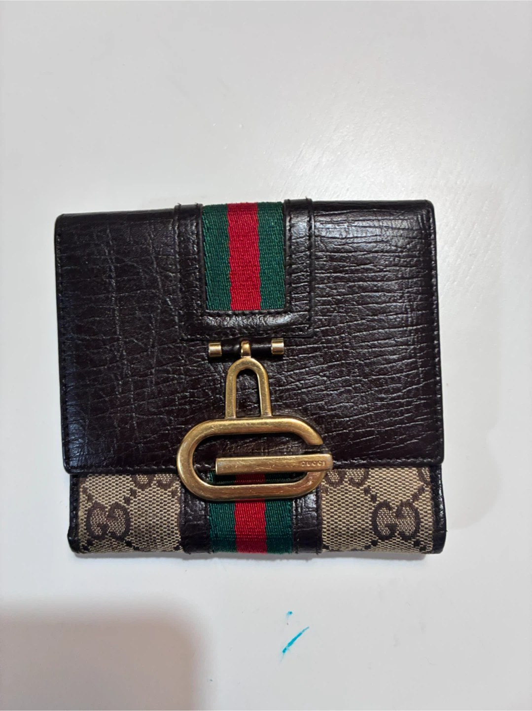 Authentic gucci wallet