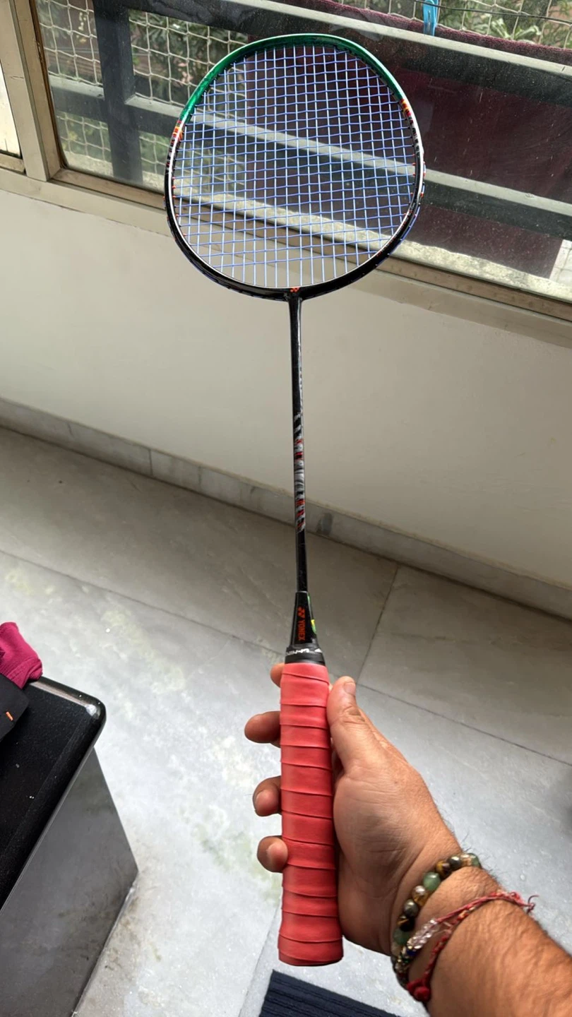 Yonex Astrox 99 play Racquet