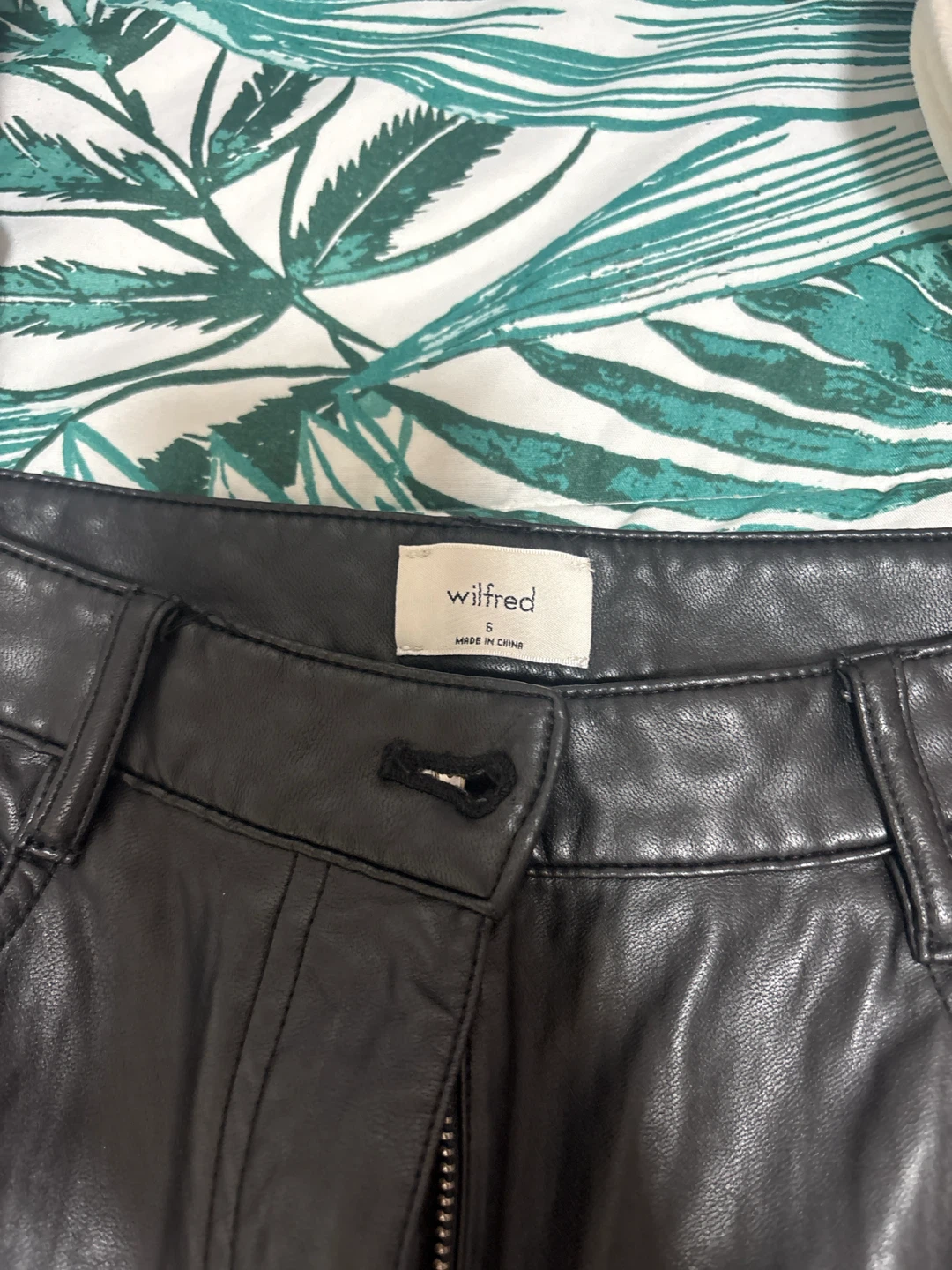 Wilfred Faux Leather Pants - Black - Size 6 - photo 3