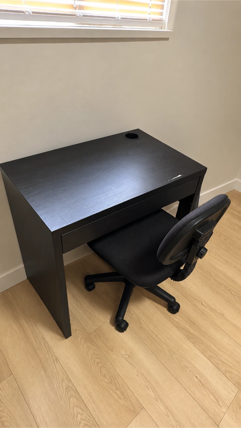 IKEA Micke desk and chair set