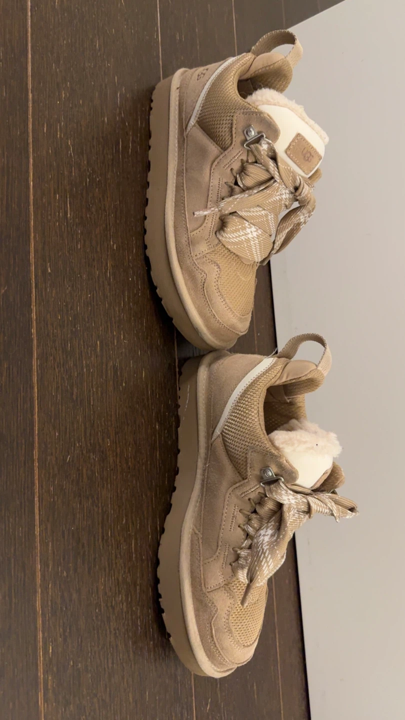 UGG Women’s Lowmel in Sand - photo 2