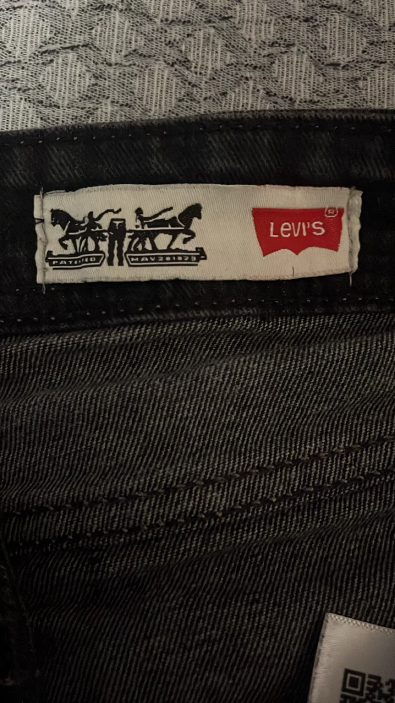 Levi's Black Jeans, Size 34 - photo 3