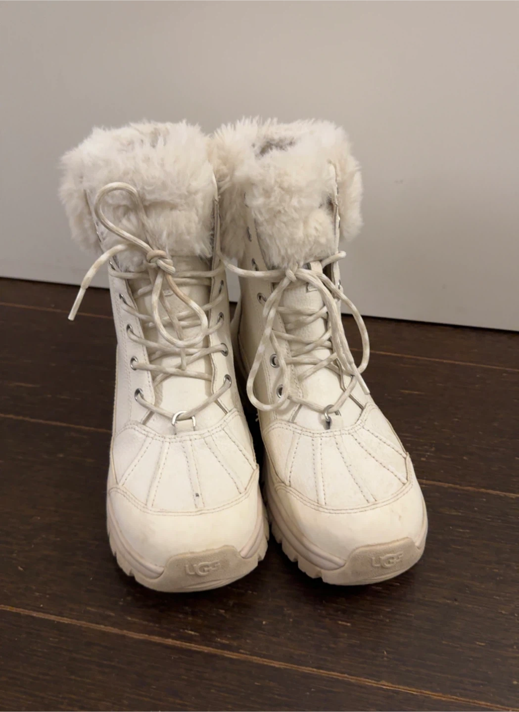 UGG Women’s Yose Fluff Winter Boots