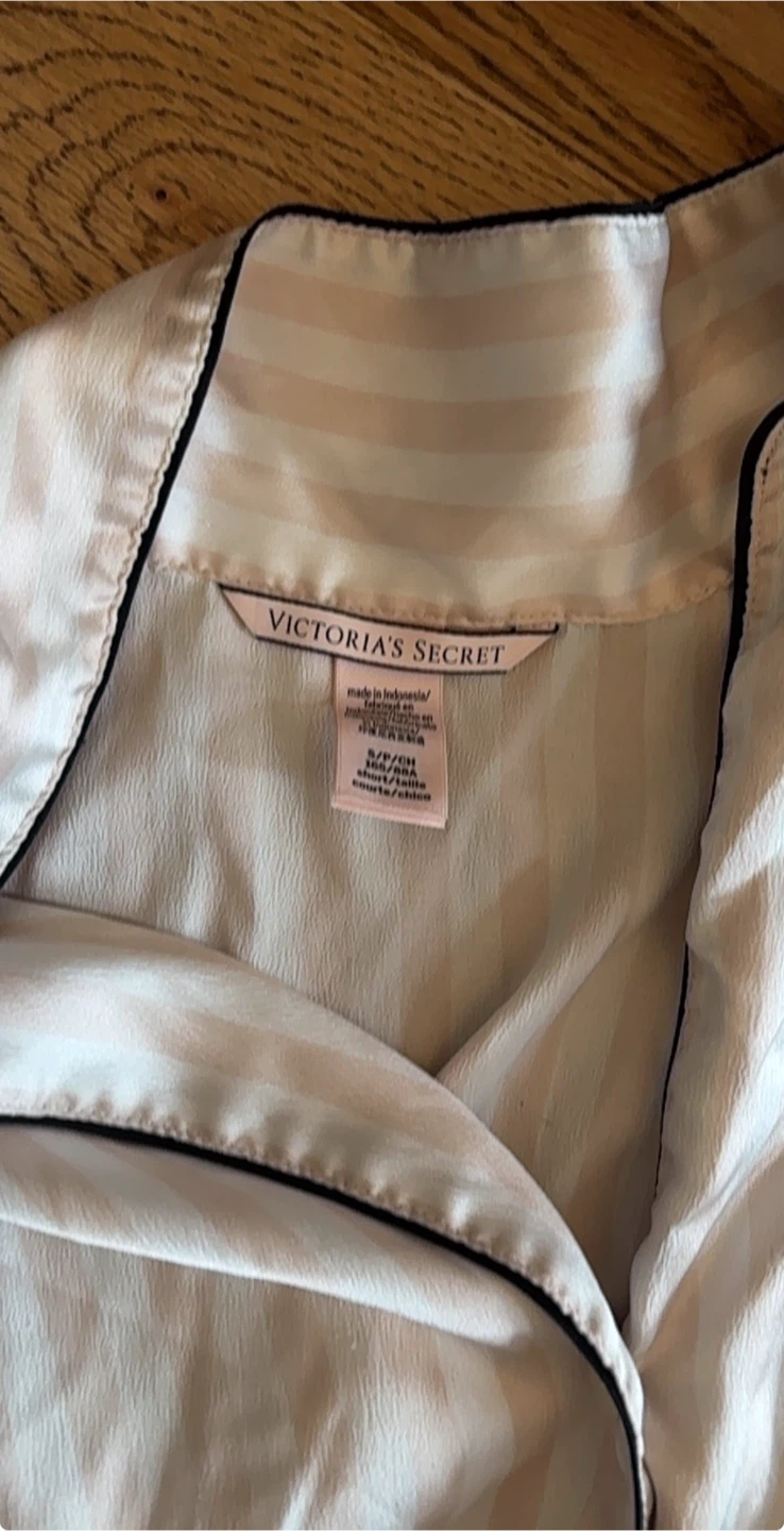 Victoria's Secret Striped Pyjama Set Small - photo 2