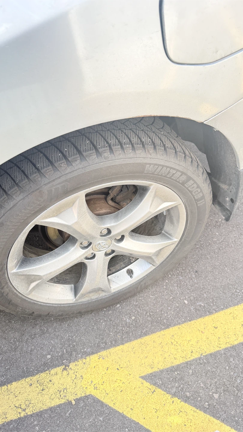 Toyota Venza silver - photo 5