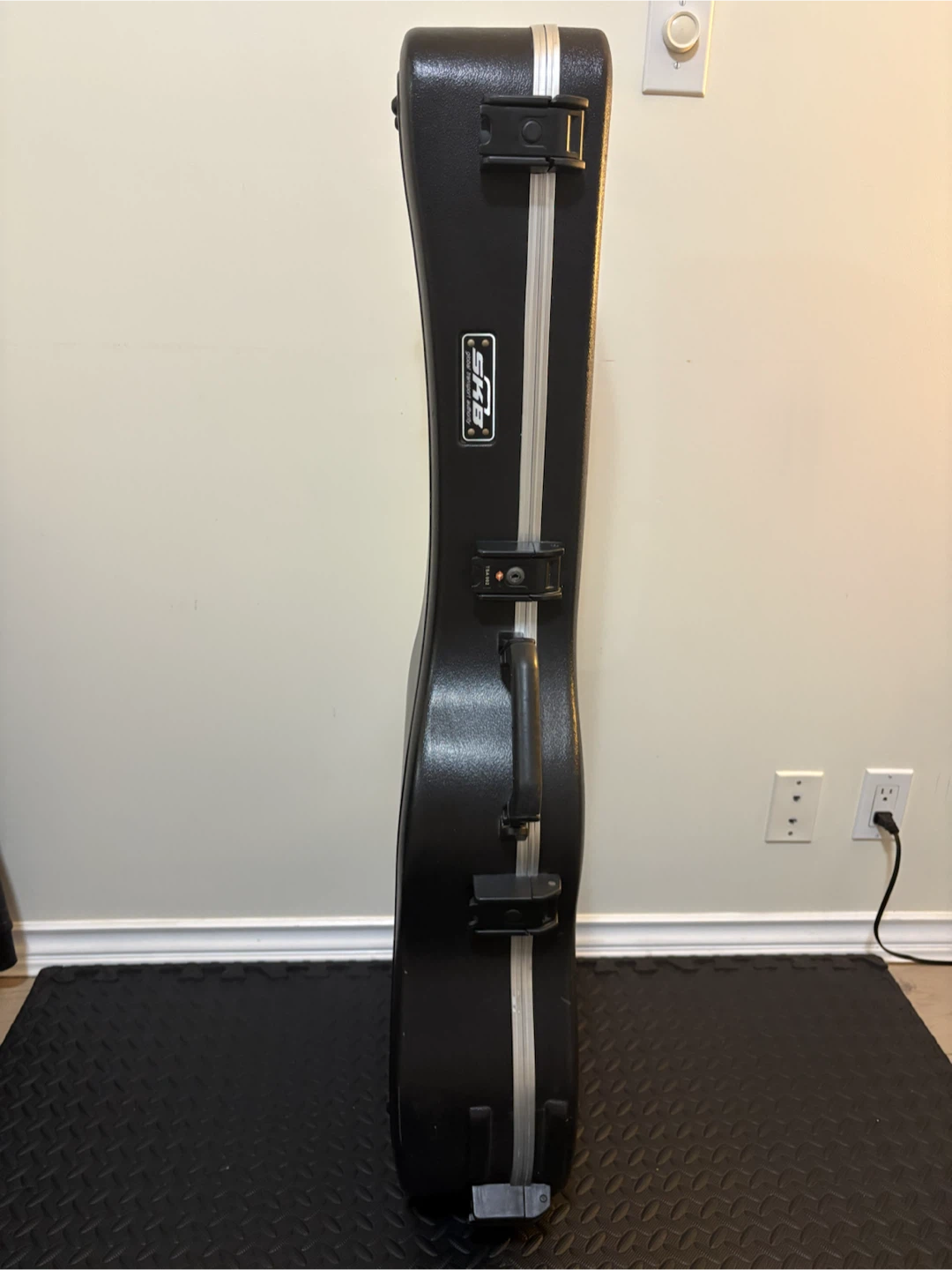 SKB Guitar Hardshell Case - photo 2