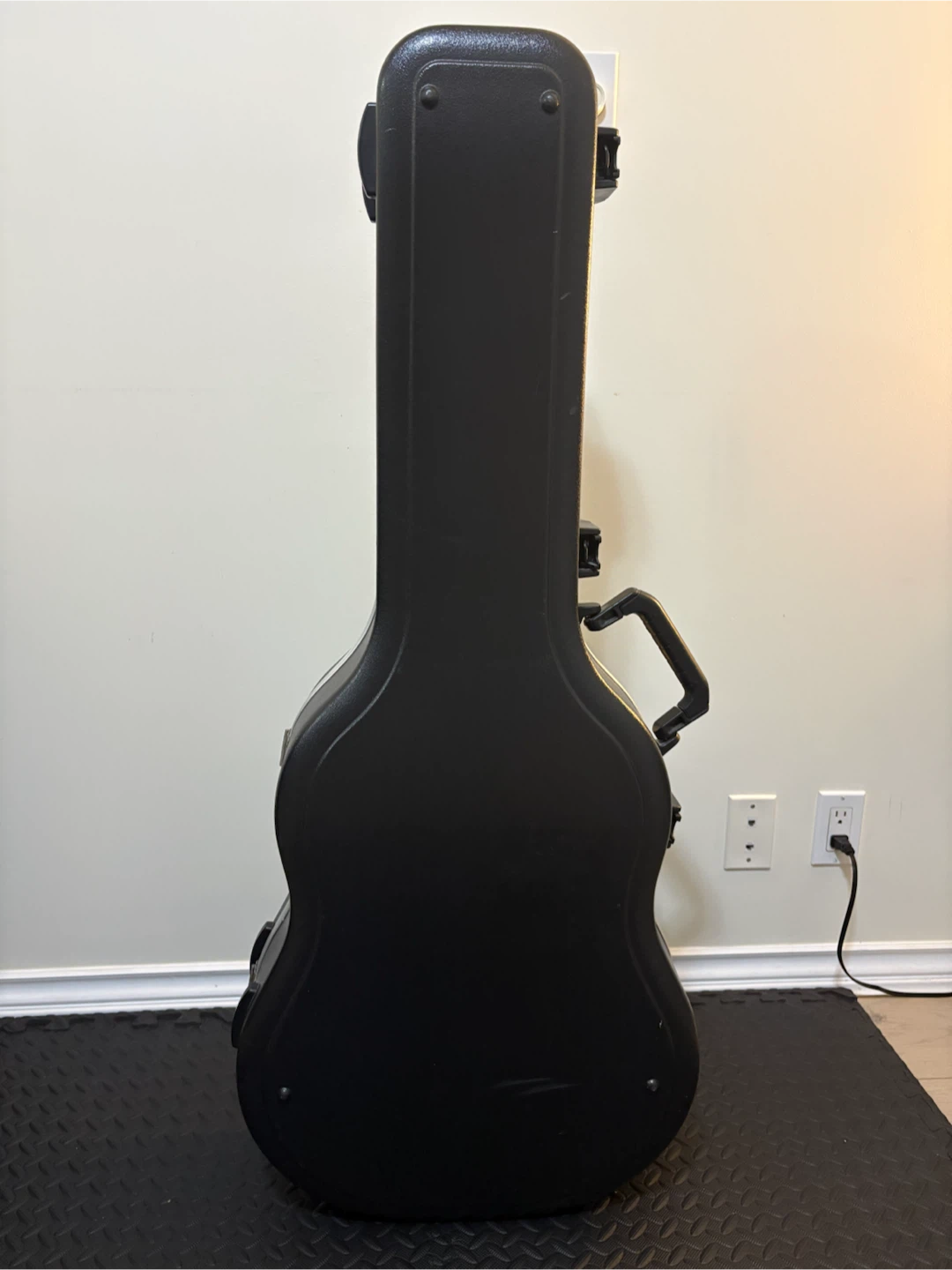 SKB Guitar Hardshell Case - photo 3