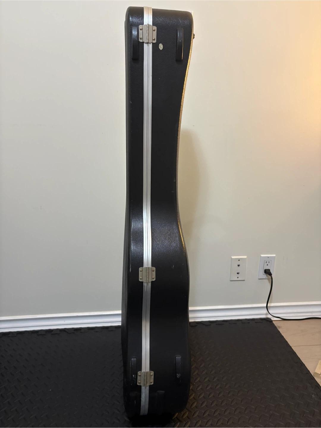 SKB Guitar Hardshell Case - photo 4