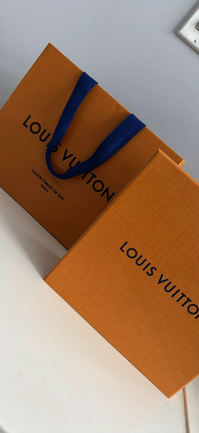 Brand new Louis Vuitton reversible belt ! - photo 2