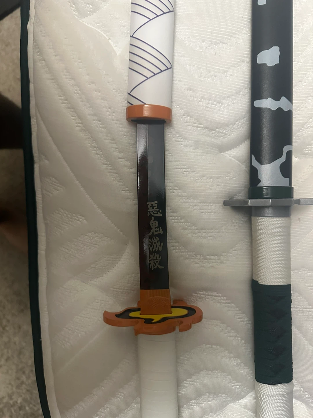 3 Demon Slayer Katana swords with box bundle - photo 3